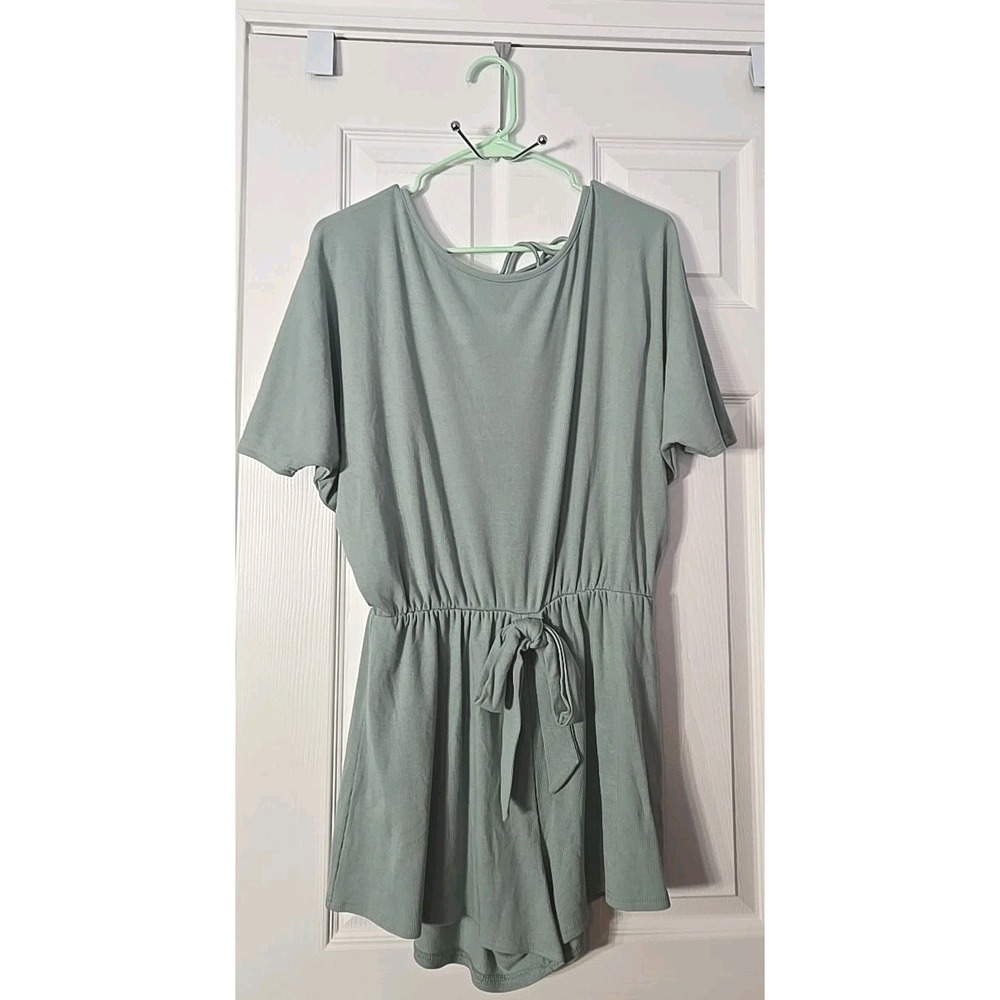 Pink Lily Womans Romper Size Medium Mint Green